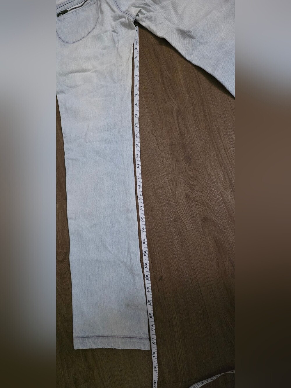 Light Wash Jeans - Style - Picture 5 of 6
